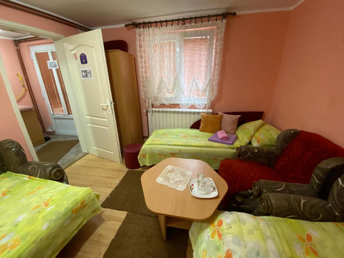 Sud ,,Antal I Olga,, Bed and Breakfast Skorenovac Exterior foto